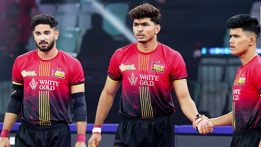 X/ BengaluruBulls : PKL 2025: Bengaluru Bulls Crush Gujarat Giants 54–26 To Seal Top-Four Spot