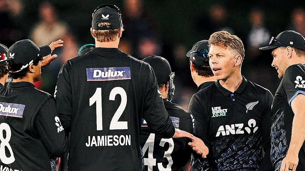 X/BLACKCAPS : New Zealand national cricket team.