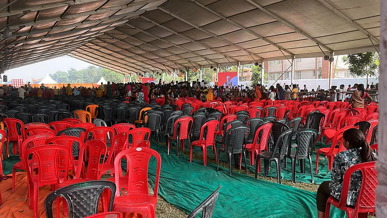 Empty chairs at PM's Bihar Rally | - Mohammad Ali