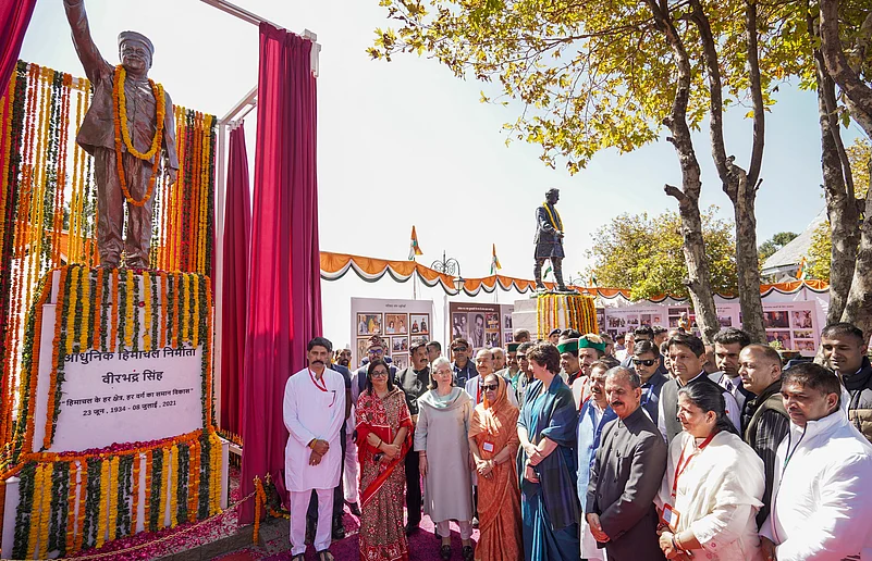 Raja Sahib’s Statute: Crafted in Bronze, Forever In Shimla’s Memories