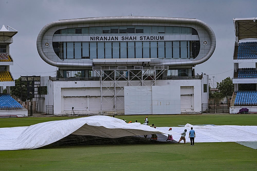 Ranji Trophy Cricket 2025-26 Saurashtra and Madhya Pradesh - Day 3_Rain delays match
