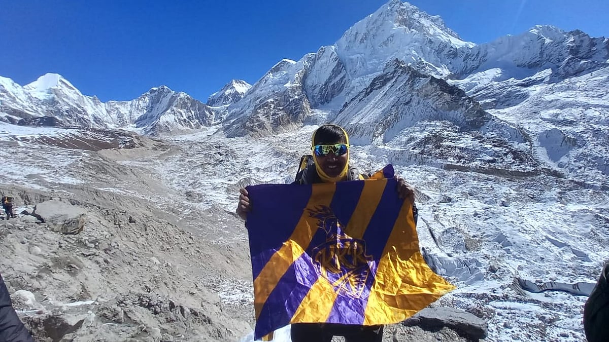 Special Arrangement : Kolkata Knight Riders superfan Ashok Chakraborty reached Everest Base Camp on October 19.