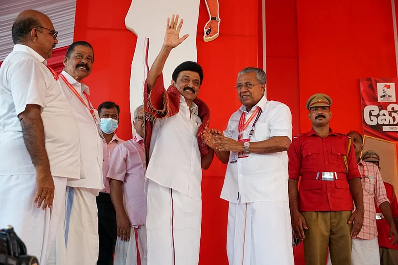 MK Stalin and Pinayari Vijayan ECI SIR