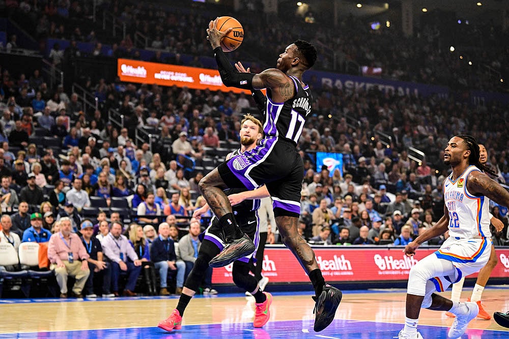 NBA 2025 Oklahoma City Thunder vs Sacramento Kings basketball game_Dennis Schröder