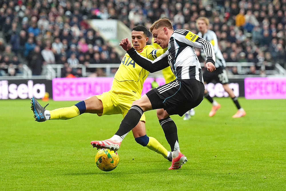 EFL Cup 2025-26 Fourth Round Newcastle United vs Tottenham Hotspur: Harvey Barnes