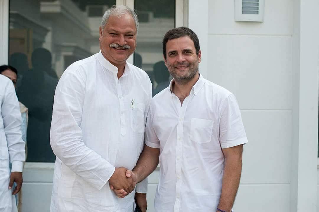x : Shakeel Ahmad Khan with Rahul Gandhi
