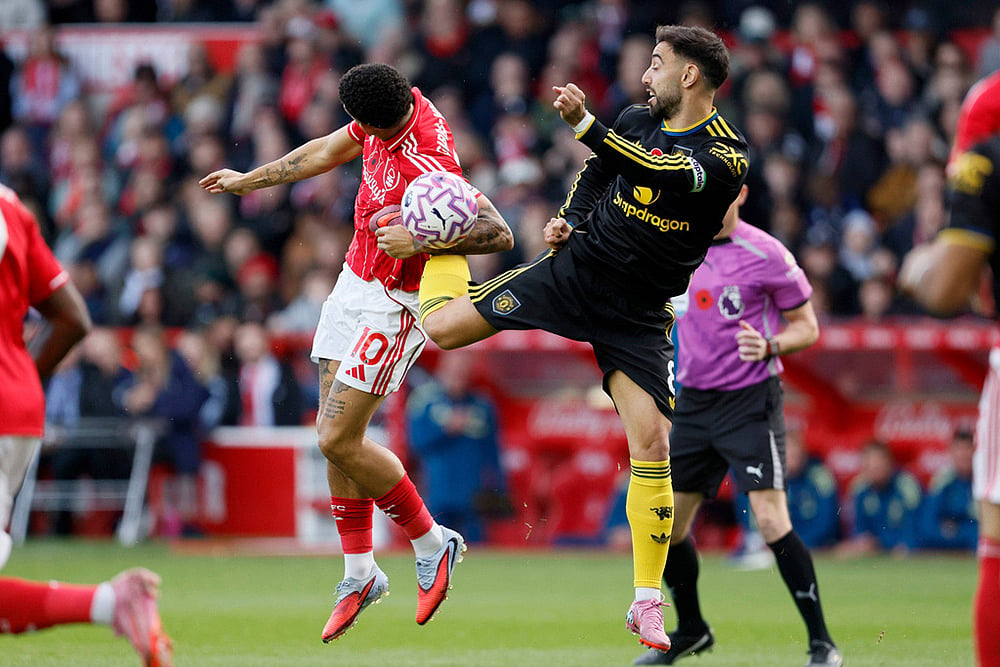 English Premier League 2025-26 Nottingham Forest vs Manchester United Soccer photos_Bruno Fernandes
