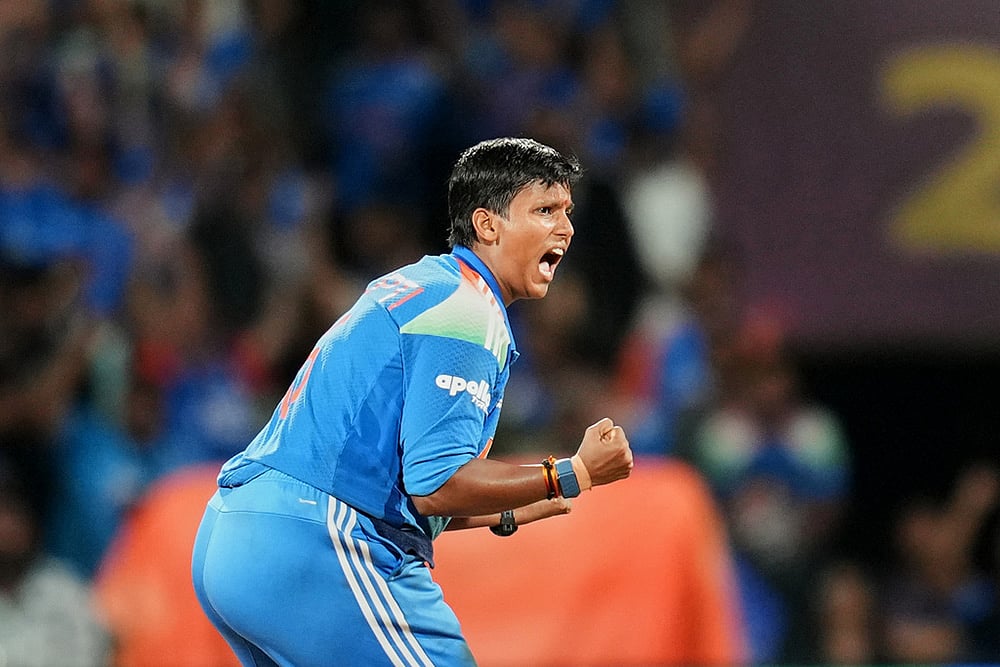 ICC Women’s World Cup 2025 final IND-w vs SA-W ODI Cricket_Deepti Sharma 