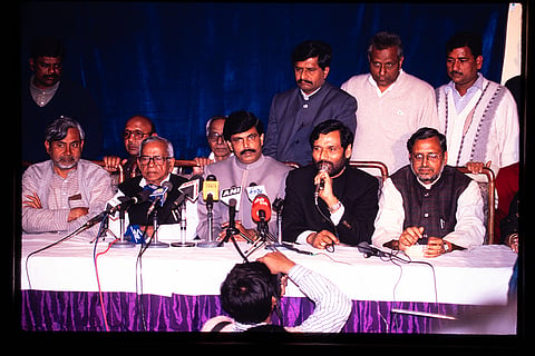 Nitish allies firmly with BJP via the NDA, consolidates his political stature