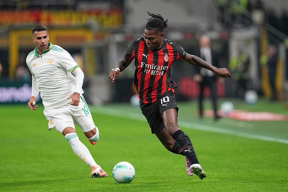 Italy Soccer Serie A match photos AC Milan Vs AS Roma_
