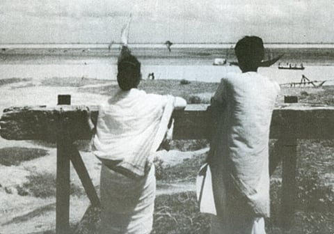 Komal Gandhar Still