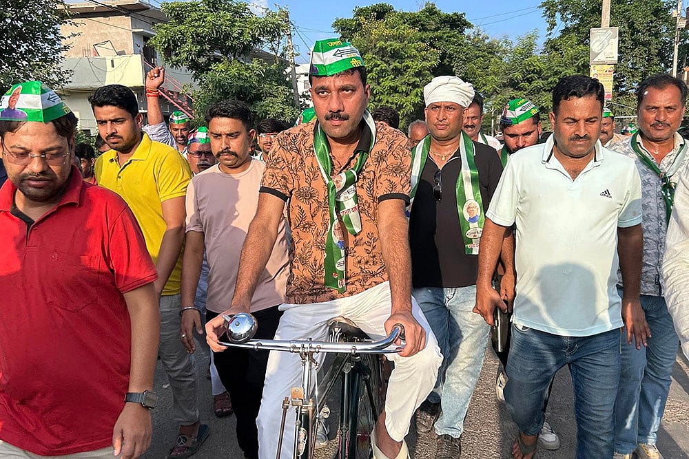 | Photo: Facebook : Amrendra Kumar Pandey alias Pappu Pandey, is a candidate contesting from Gopalganj district's  Kuchiyakot on a JD(U) ticket
