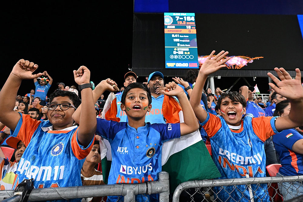 India vs Australia 4th t20 cricket-team india fans