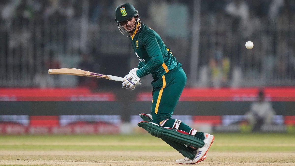 pakistan-vs-south-africa-live-score-2nd-odi-pak-vs-sa-updates-highlights-2025-faisalabad