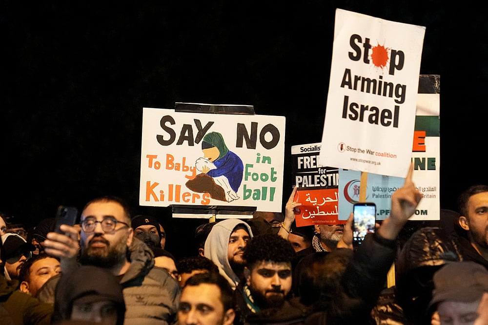 Europa League-Aston Villa Vs Maccabi Tel Aviv-Pro-Palestinian protest