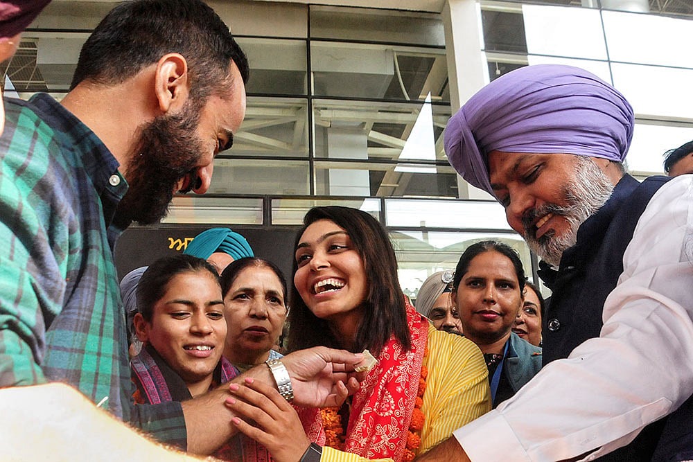 Amanjot Kaur, Harleen Deol arrive in Mohali