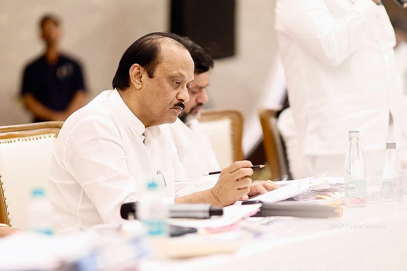 Ajit Parwar
Parth Pawar
Pune Land Scam