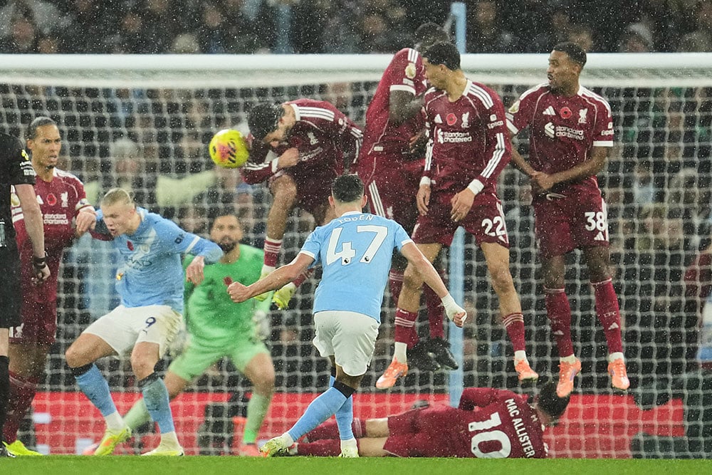 Premier League Manchester City vs Liverpool-Manchester Citys Phil Foden