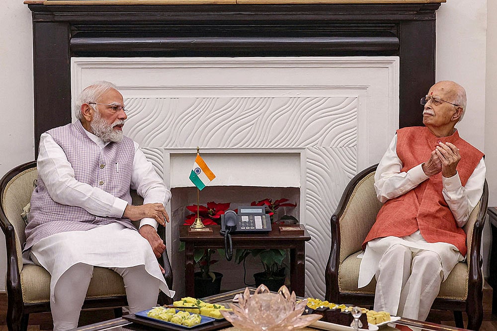 PM Modi meets LK Advani