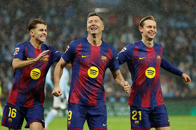 La Liga soccer Celta Vigo vs Barcelona-Barcelonas Lewandowski