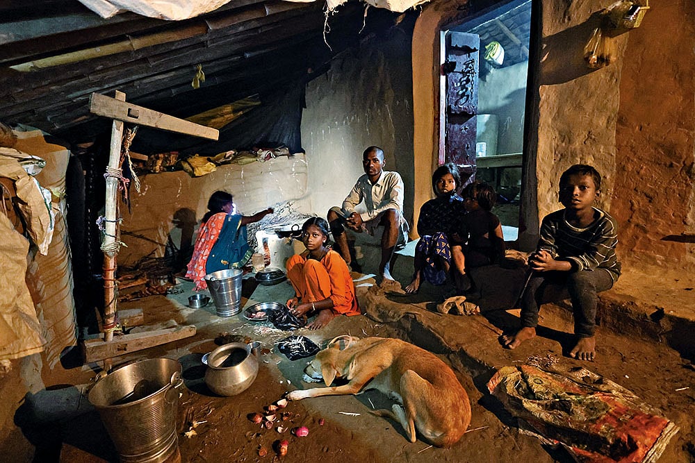 Far from Development: Inside view of a house in Dashrath Manjhi's village - | Photo: Ranjan Rahi