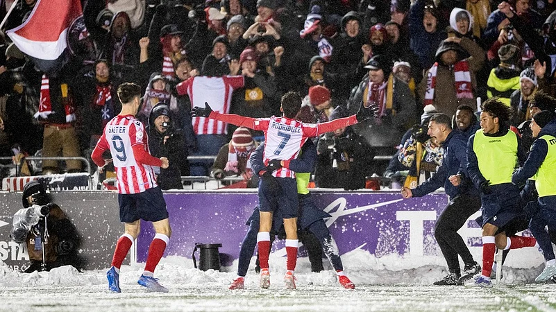 Canadian Premier League 2025 Final Atletico Ottawa vs Cavalry FC match report snow North Star Cup