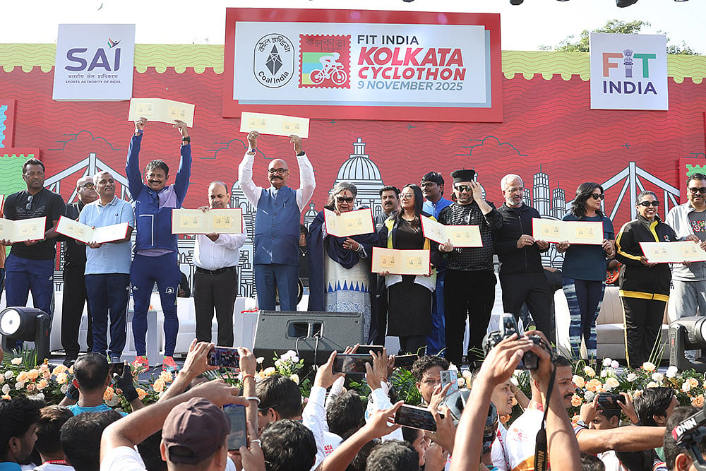 Kolkata Cyclothon 2025 Leander Paes, Usha Uthup, and Shadab Faridi,