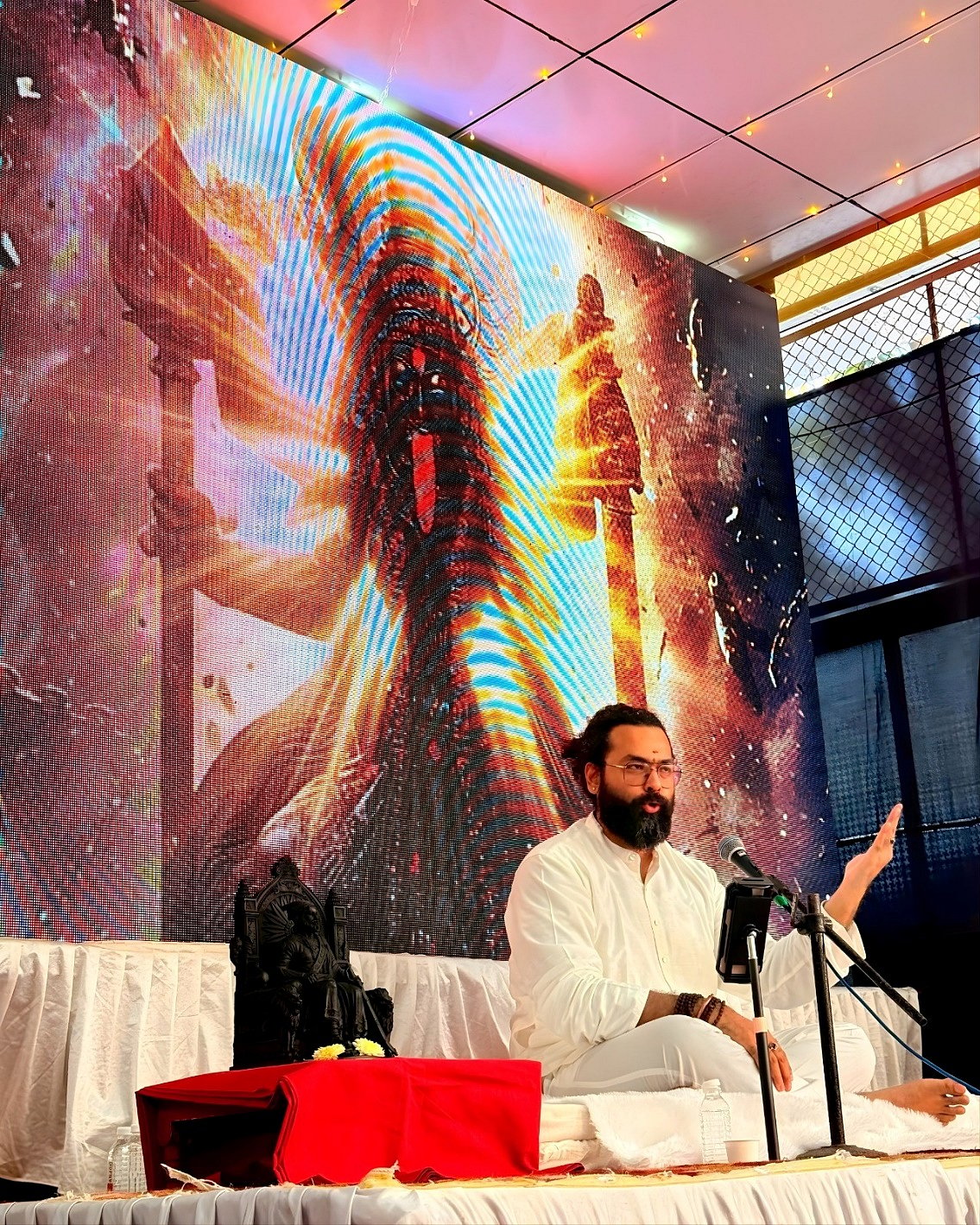 Shri Praveen Radhakrishanan