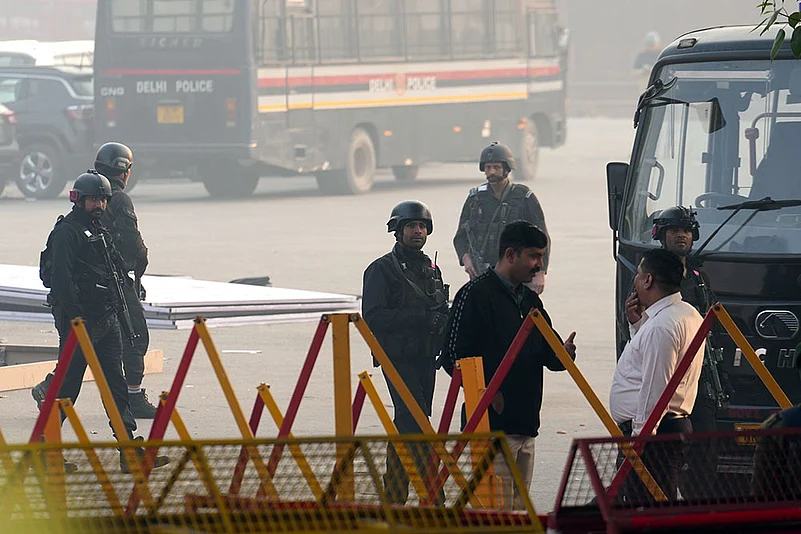 Amit Shah Reviews National Security After Red Fort Blast That Killed 13