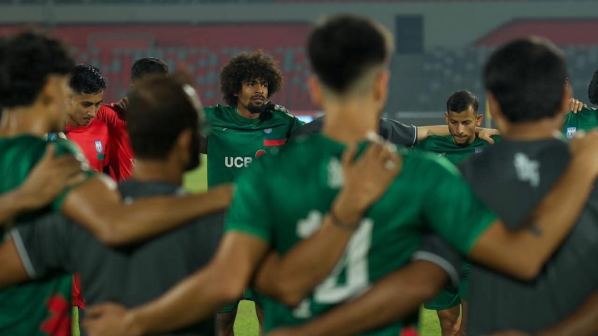 | Photo: X/thebafufe : Bangladesh's Hamza Choudhury in training ahead of the FIFA international friendly against Nepal at National Stadium, Dhaka, on Thursday, November 13, 2025.