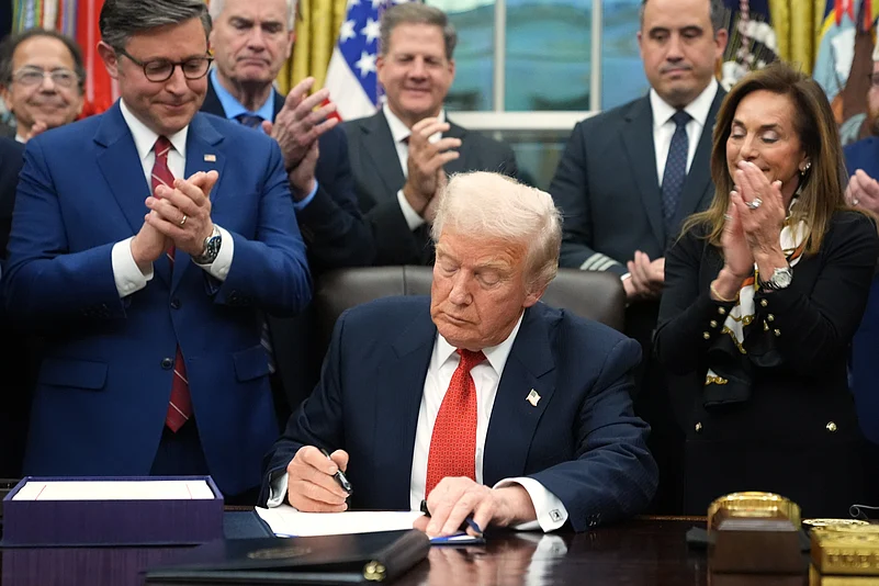 U.S. government shutdown, Congress funding bill, Donald Trump, House of Representatives