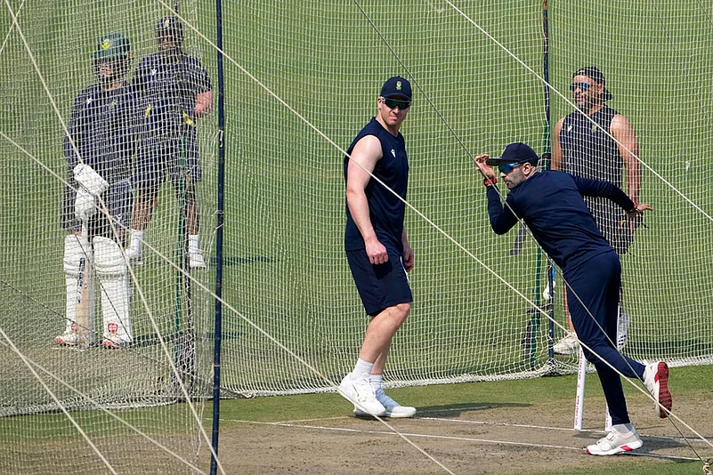 IND Vs SA Cricket, South African team training-Kesav Maharaj