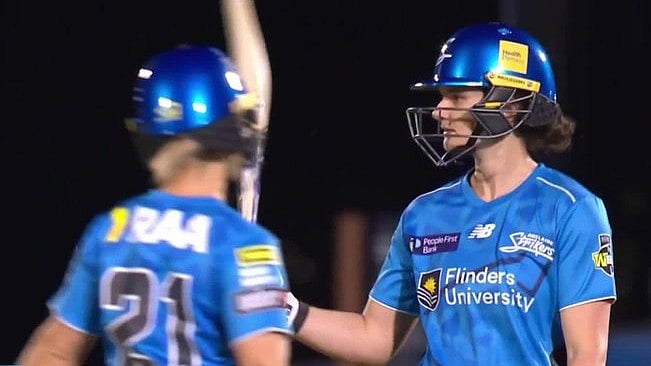 X/Weber Women's Big Bash League : Adelaide Strikers' Laura Wolvaardt celebrates her half-century against Melbourne Renegades.