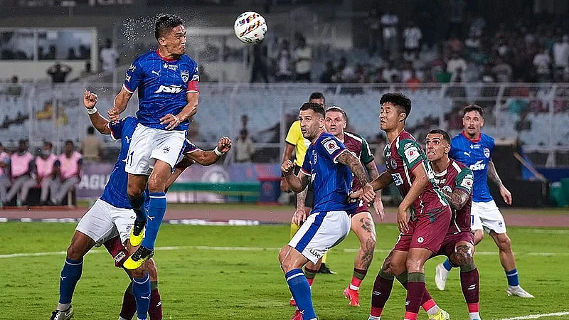 Indian super league Crisis 12 Captains Sign Petition For Supreme Court Sunil Chhetri Report