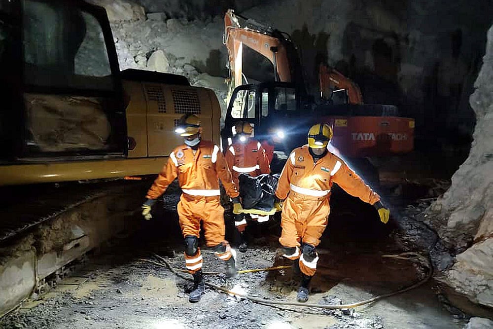 Rescue operation in Sonbhadra
