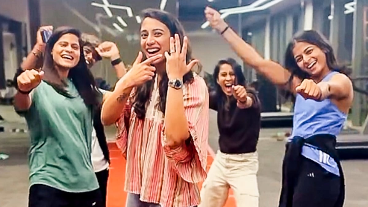 @smriti_mandhana/Instagram via PTI Photo : World Cup-winning Indian women's cricket team star Smriti Mandhana shows her ring as she confirms her engagement with music composer Palash Muchhal.