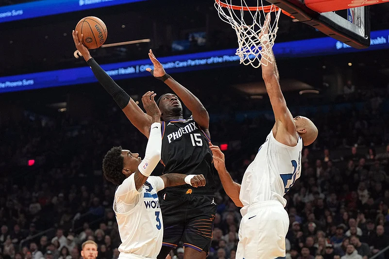NBA 2025-26 Phoenix Suns Vs Minnesota Timberwolves-Mark Williams