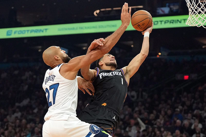 NBA 2025-26 Phoenix Suns Vs Minnesota Timberwolves-Devin Booker