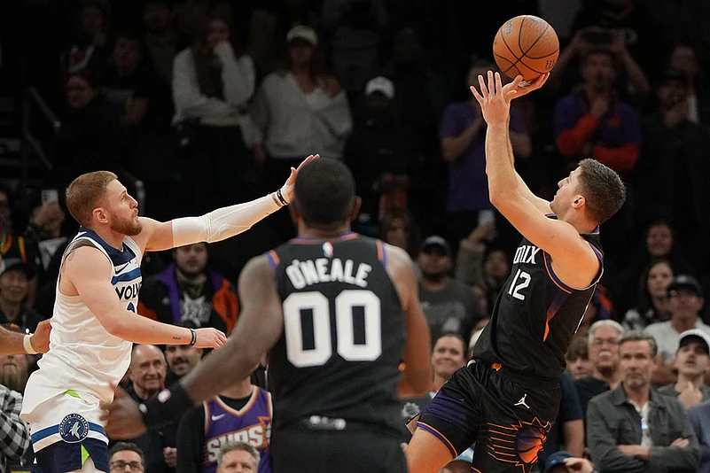 NBA 2025-26 Phoenix Suns Vs Minnesota Timberwolves-Collin Gillespie