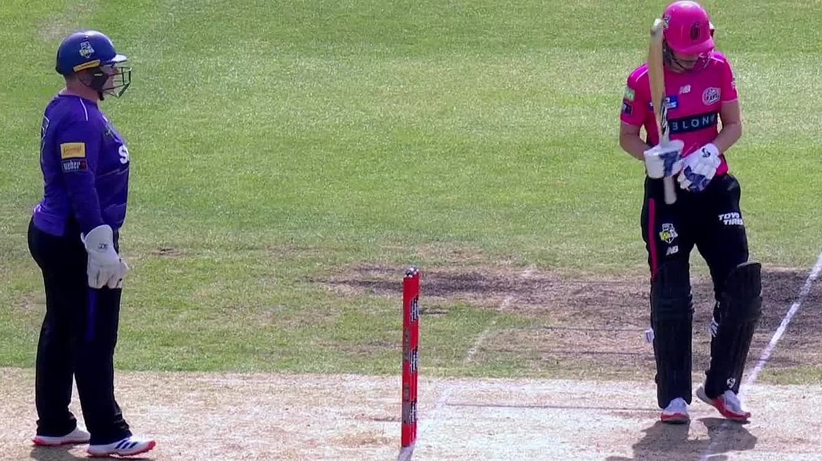WBBL : Sydney Sixers Women won by 11 runs.