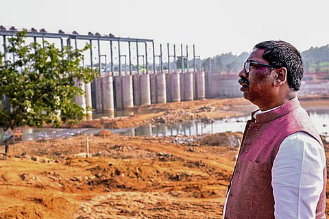 Jharkhand CM Hemant Soren inspects under construction work of Masalia-Raneshwar Mega Lift Irrigation Project on Siddheshwari river in Murguni, Dumka district. 