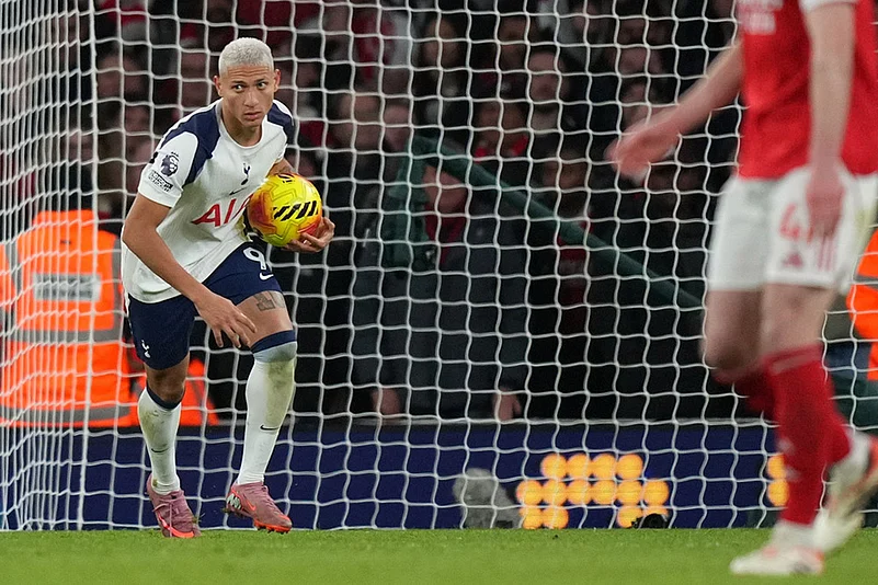 EPL 2025-26 Arsenal vs Tottenham Hotspur-Richarlison
