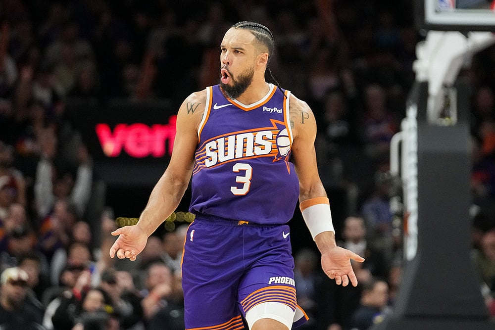 NBA Basketball Game: Phoenix Suns vs San Antonio Spurs