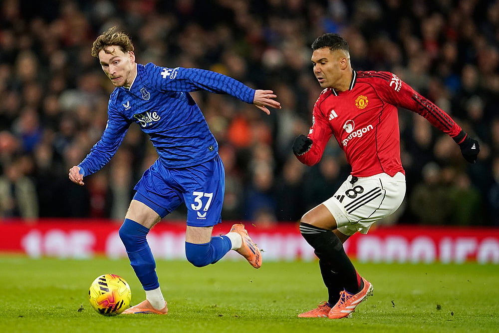 EPL 2025-26 Manchester United vs Everton-James Garner, Casemiro