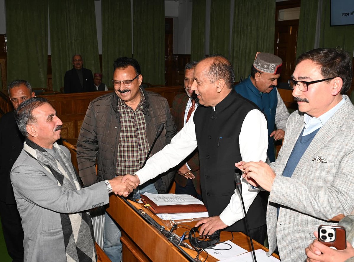 Outlook : Chief Minister Sukhwinder Singh Sukhu greets Leader of Opposition Jairam Thakur in the state assembly on Wednesday— the opening day of the winter session at Dharamshala. 