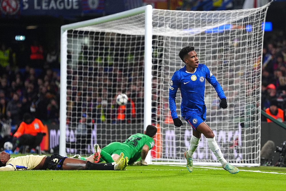 Chelsea vs Barcelona UCL 2025-26 match in London-Estevao