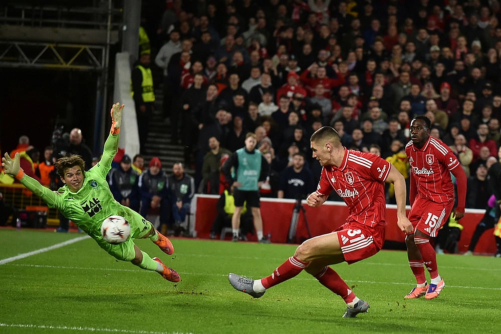 Nottingham Forest and Malmo Europa League match-Nikola Milenkovicshoot