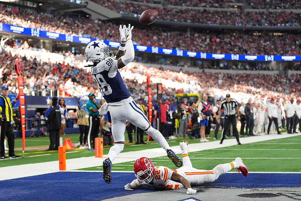 Kansas City Chiefs Vs Dallas Cowboys NFL game photo-CeeDee Lamb