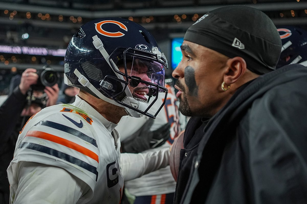 Philadelphia Eagles Vs Chicago Bears NFL match-Caleb Williams