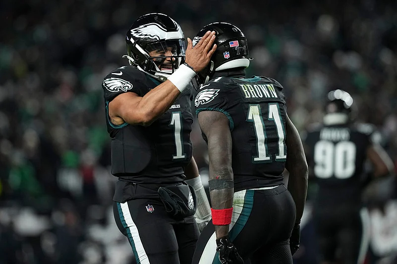 Philadelphia Eagles Vs Chicago Bears NFL match-A.J. Brown